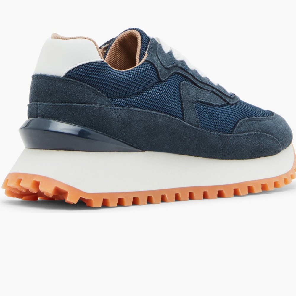 Blondo blue Lois Retro Waterproof Running Sneaker (Women) size 9.5 - Picture 3 of 10